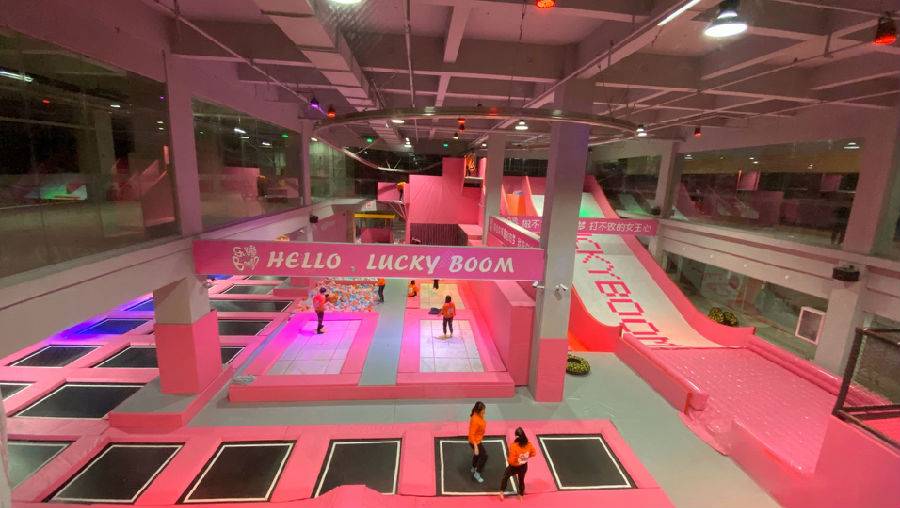 湖北武汉乐蹦luckyboom蹦床运动馆光谷店