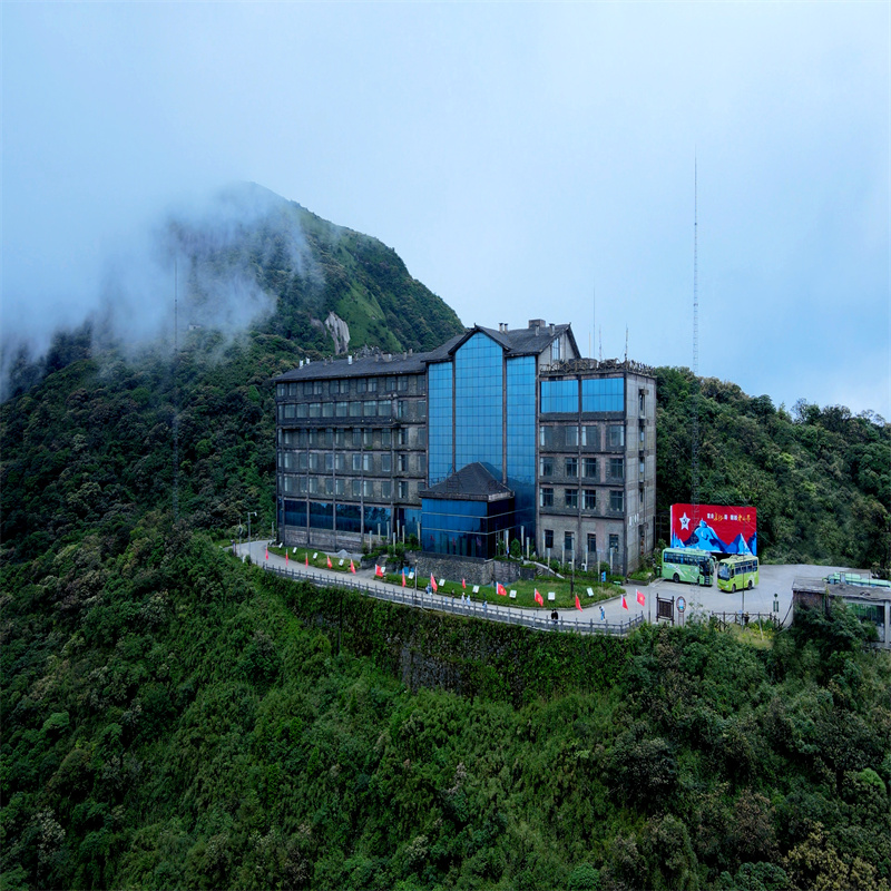 广西桂林猫儿山云峰阁度假山庄登山之旅