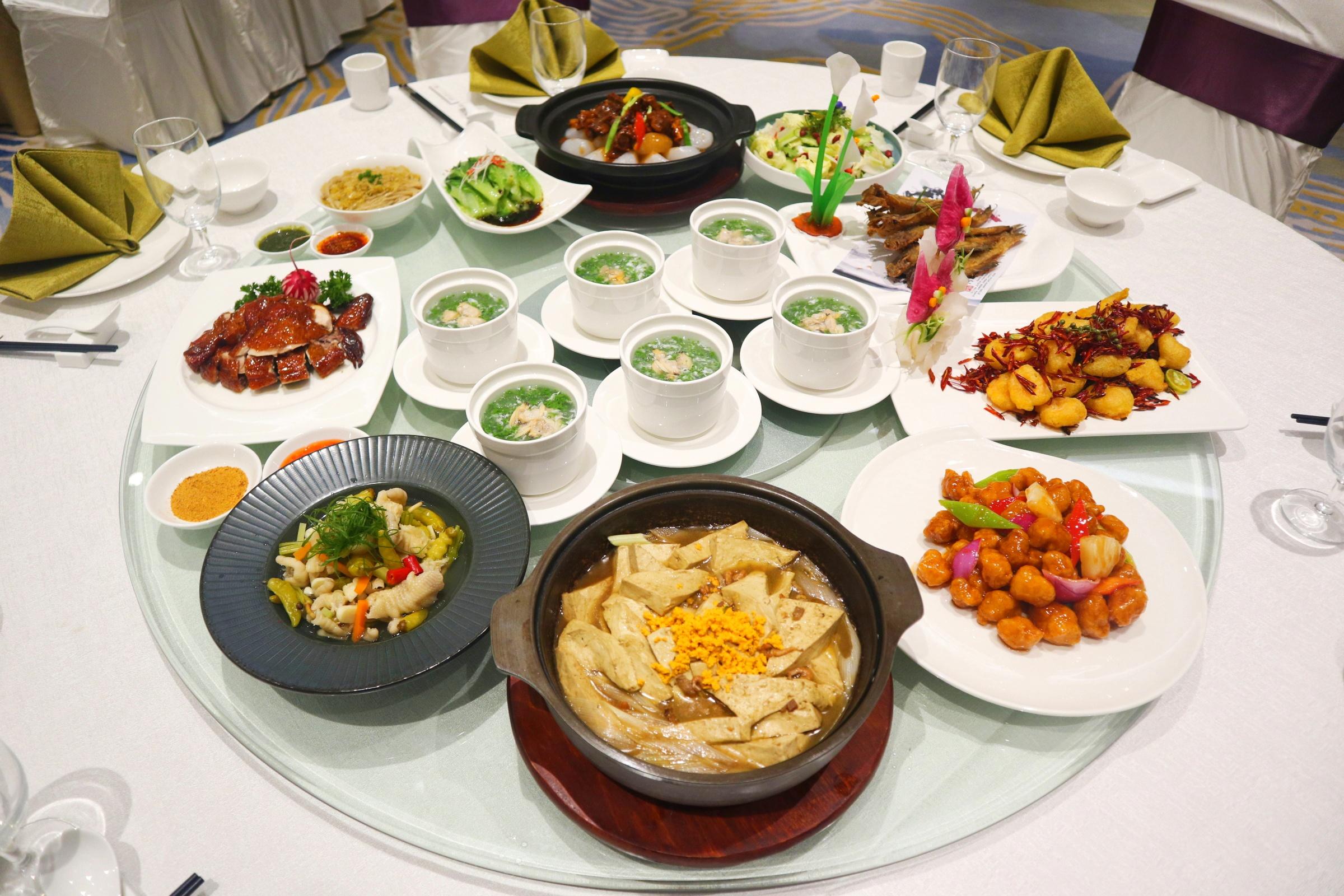 赤峰塞伦盖蒂酒店·中餐厅预订_地址_价格查询-【要出发, 有品质的